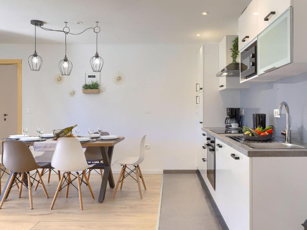 Holiday Home Laura By Interhome Pula Buitenkant foto