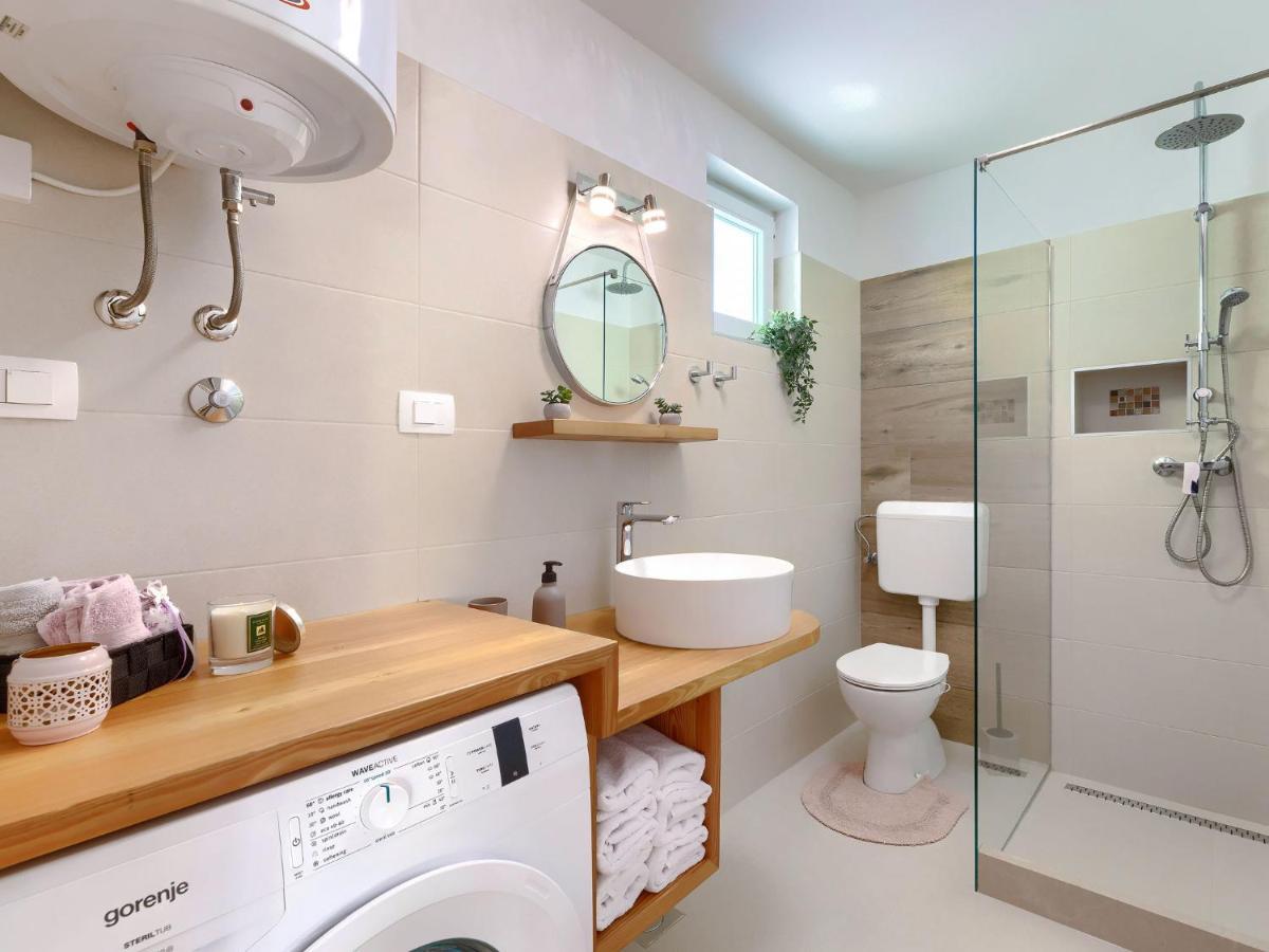 Holiday Home Laura By Interhome Pula Buitenkant foto