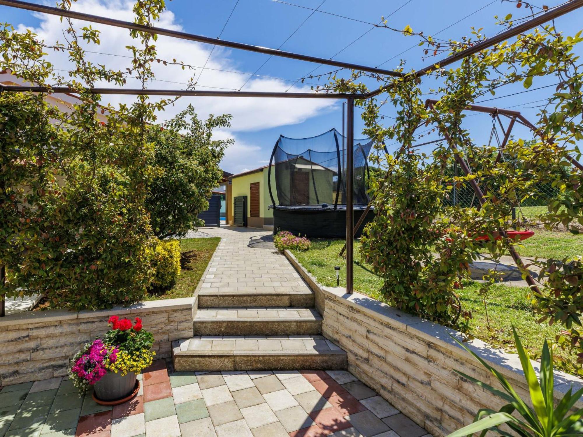 Holiday Home Laura By Interhome Pula Buitenkant foto